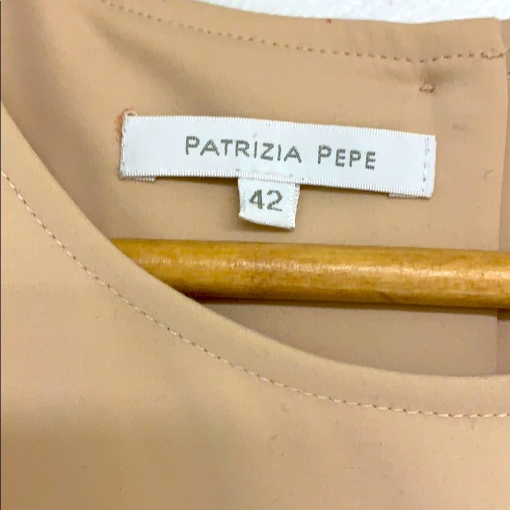 💥DRESS SALE💥 PATRIZIA PEPE SLEEVELESS DRESS IN CREAM - Picture 4 of 10